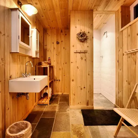 Cozy Holiday In Dion With Sauna&jacuzzi Beauraing