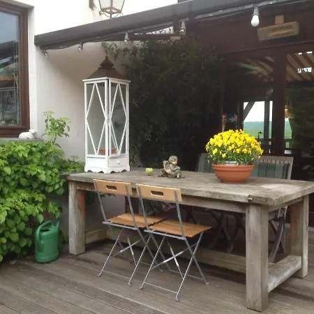 Dom wakacyjny Cozy Holiday In Dion With Sauna&jacuzzi Beauraing