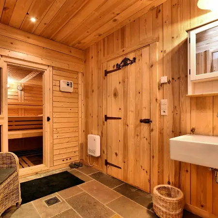Cozy Holiday In Dion With Sauna&jacuzzi Beauraing